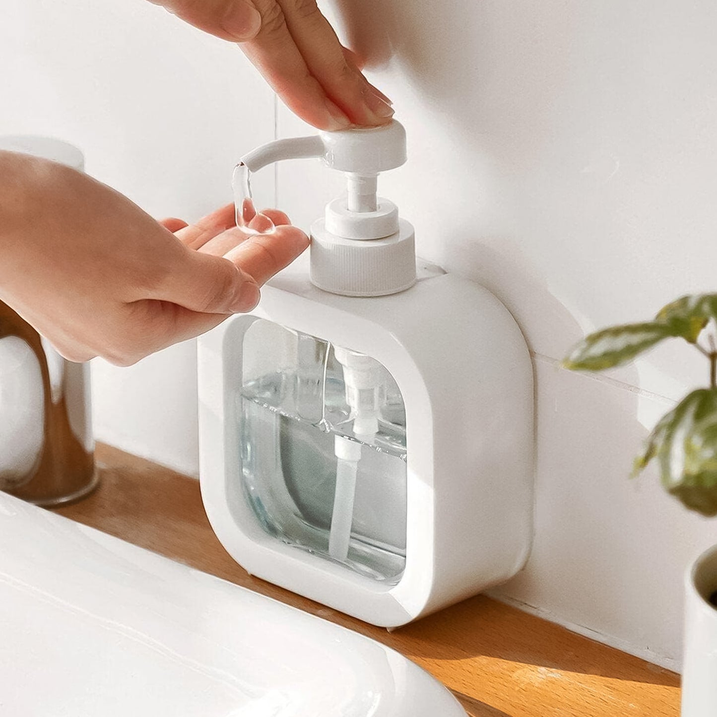 Modern Square Soap Dispenser, Refillable Pump Bottle for Kitchen and Bathroom, 14 cm x 6 cm x 13 cm, White