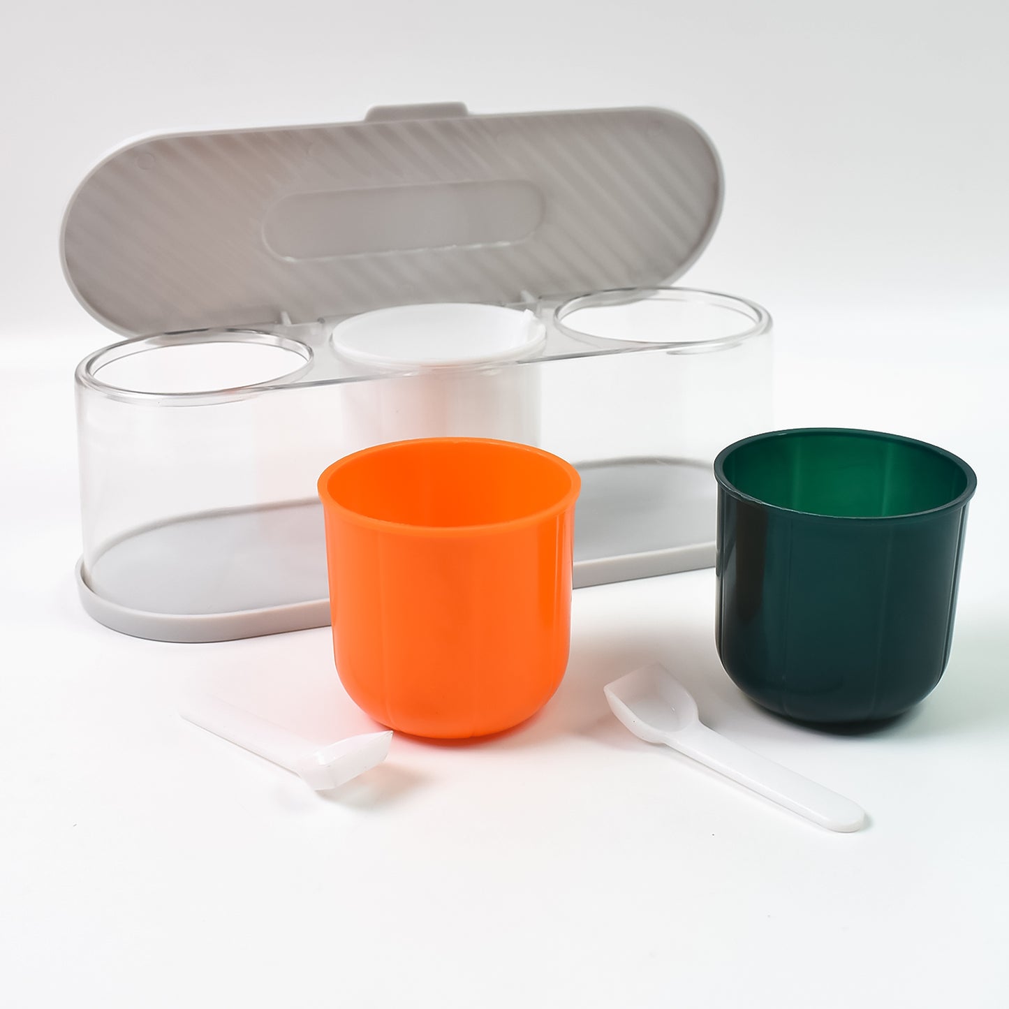 Home Kitchen 3 Grid Seasoning Spice Box Kit with Spoon (Multicolor / 1 Set)