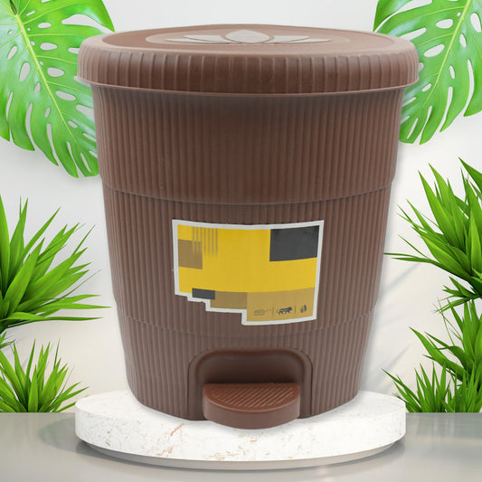 Mini Plastic Pedal Dustbin with Lid | 8L Compact Foot-Operated Trash Can for Home, Kitchen, Office, Car – Hands-Free Waste Bin (1 Pc)