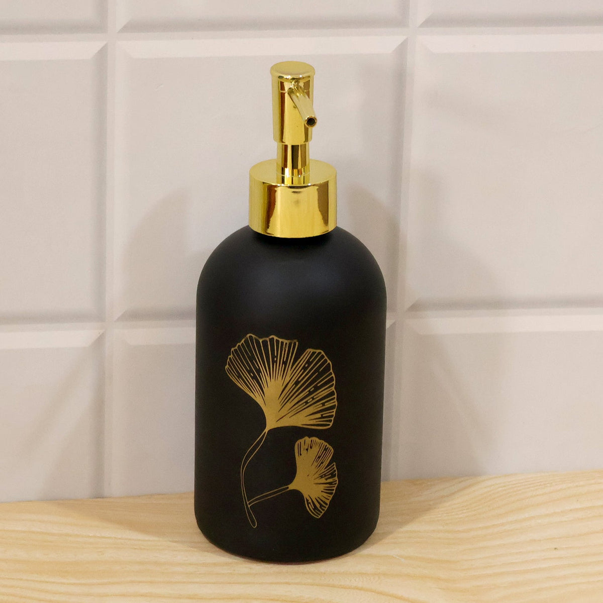 Manual Liquid Soap Dispenser With Leaf Design And Refillable Pump Bottle (1 Pc)