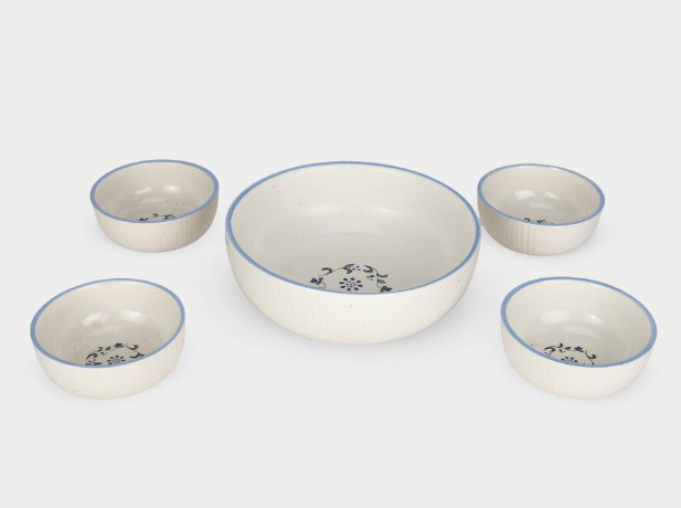 Ceramic Serving Bowl Set of 5, White Floral Design Bowl Set with 1 Large 900ml Serving Bowl and 4 Small 150ml Bowls, Elegant Tableware for Snacks, Salad, Fruits, Curries, Desserts and Dining